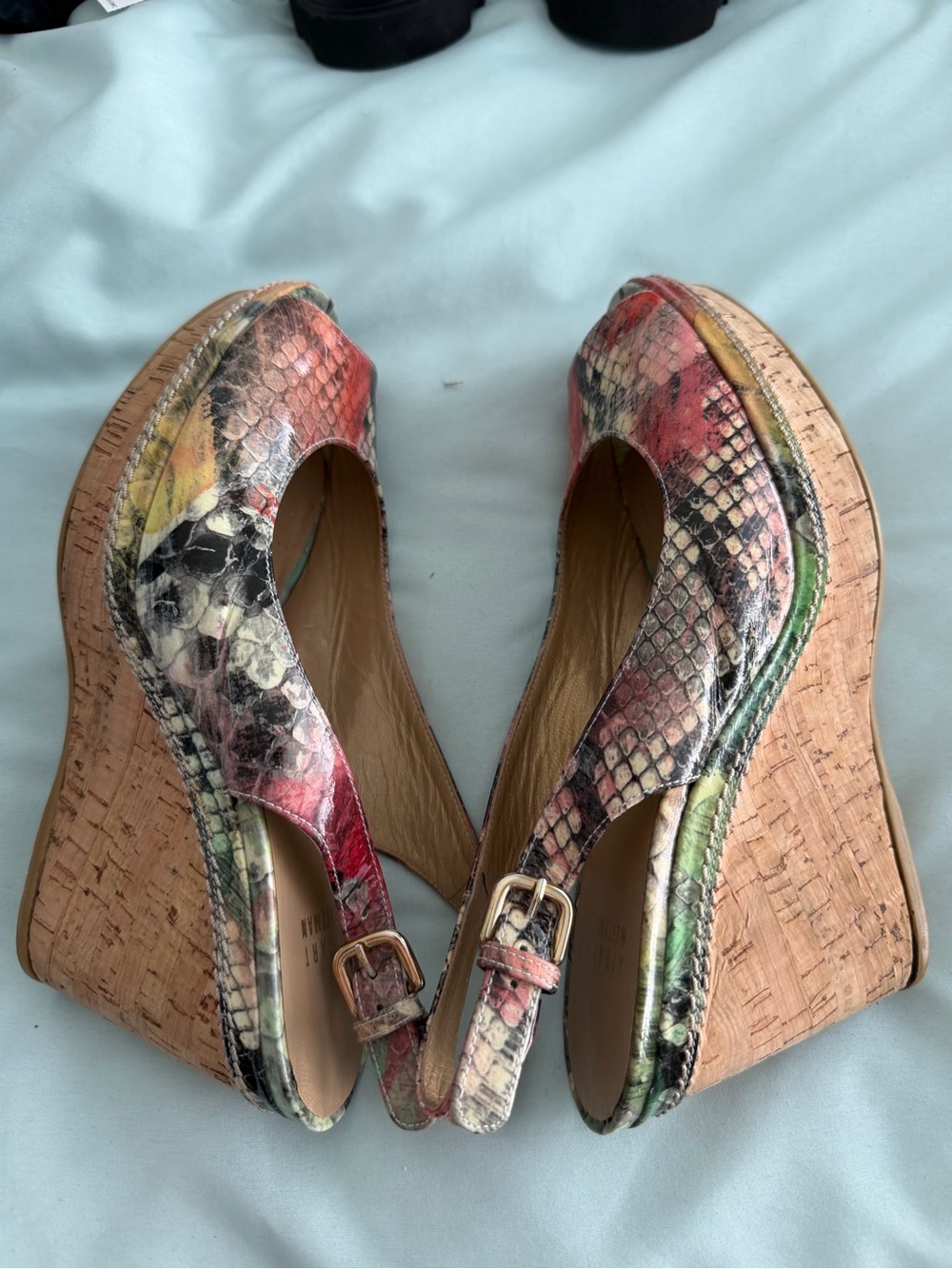 Stuart Weitzman Women's Embossed SnakeSkin Peep Toe Wedge Sandal - Picture 8 of 8